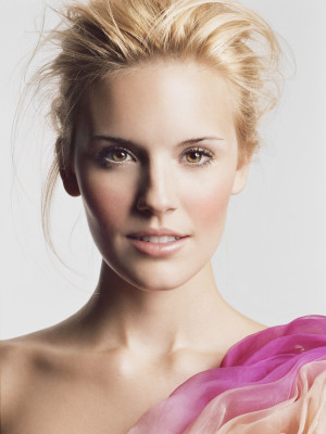 photo 21 in Maggie Grace gallery [id64912] -0001-11-30 00:00:00